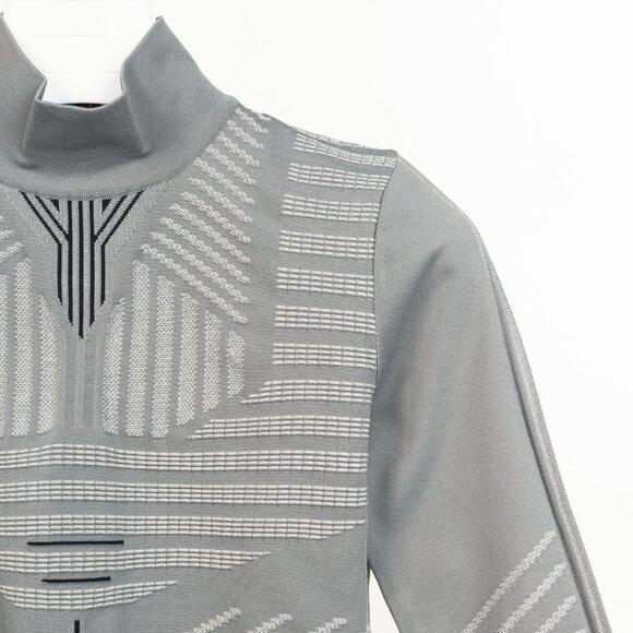 Prada Resort 2018 Runway Grey Embossed Techno Mock-Neck Long-Sleeve - Picture 5 of 14